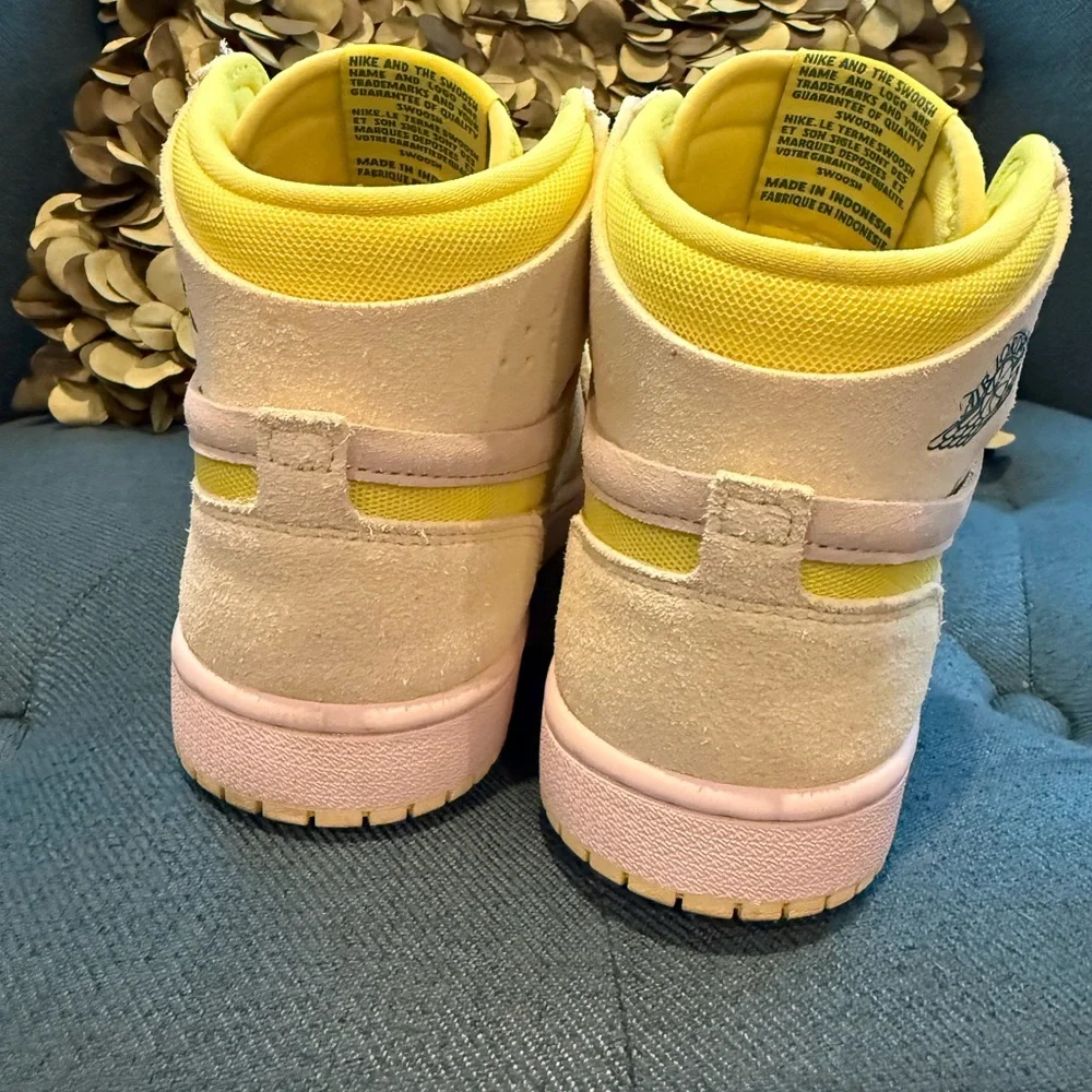 Nike Women’s Air Jordan 1 High Zoom Comfort 2 ‘Cintron Tint’ - Picture 3 of 10